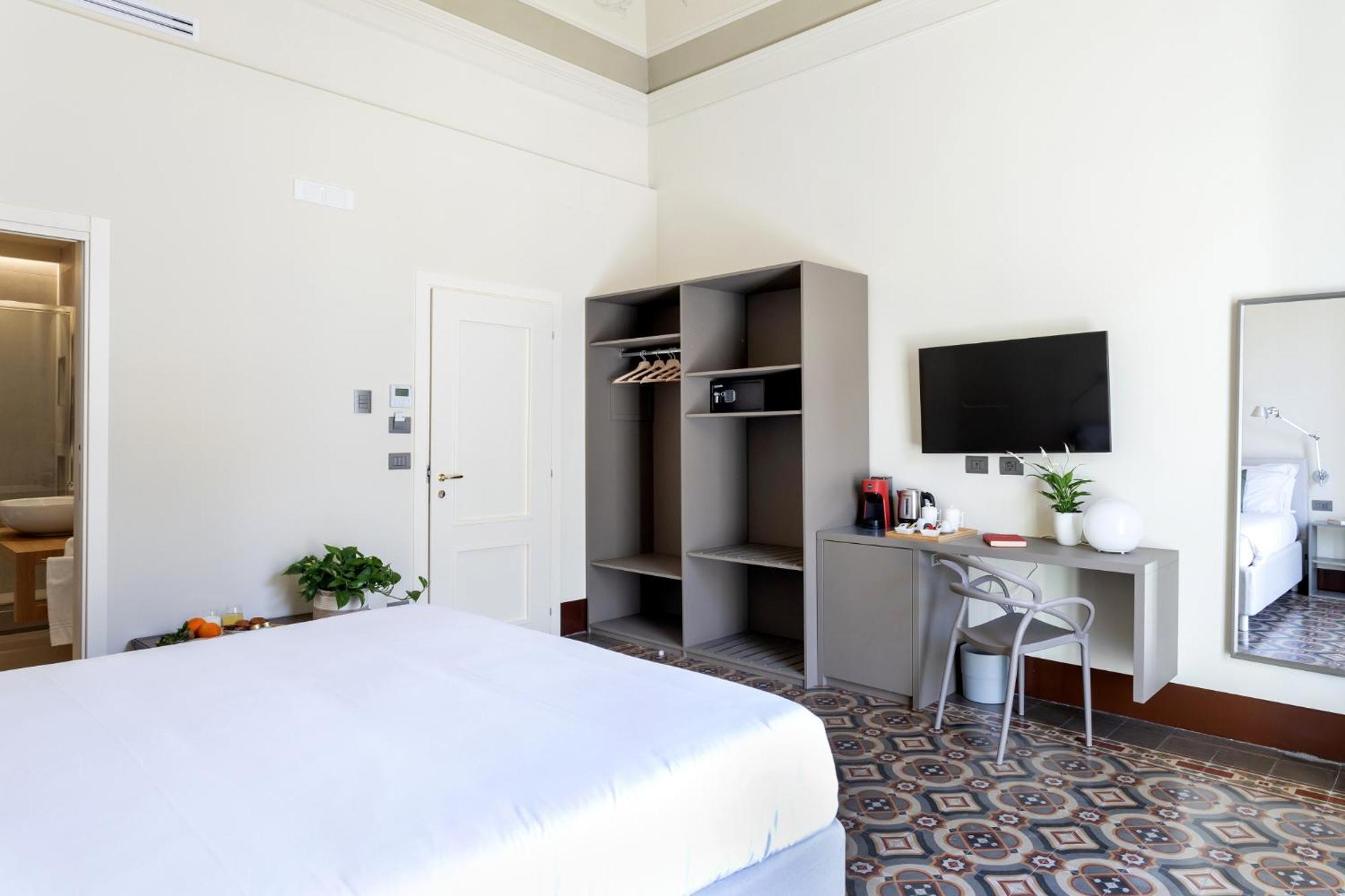 Palazzo Costarelli - Bed And Breakfast CTA Habitación foto